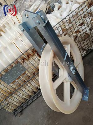 60KN Aluminum Nylon Sheaves Pulleys Three Sheave Transmission Stringing Blocks