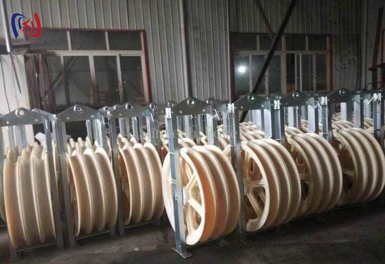Professional 822 Stringing Block with 30-150KN Rated Load and MC Nylon Sheave for High Tension Overhead Conductor and OPGW Installation